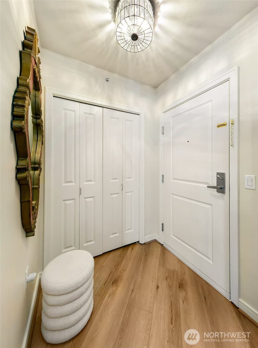 Property photo for 819 Virginia Street #2304, Seattle photo 6
