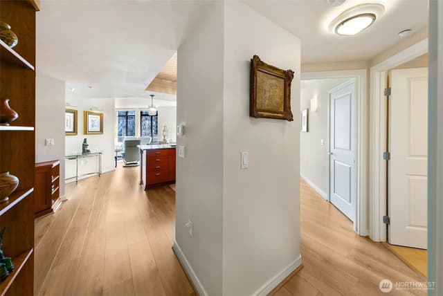 Property photo for 819 Virginia Street #2304, Seattle photo 5
