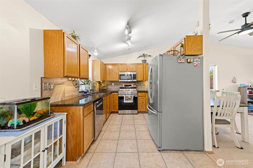 Property photo for 11321 172nd Street E, Puyallup photo 6
