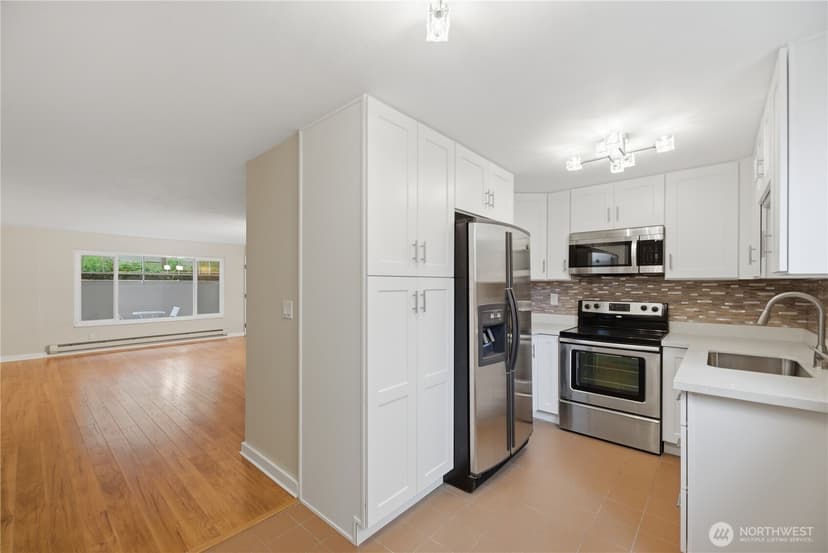 Property photo for 4324 Phinney Avenue N #1, Seattle photo 7