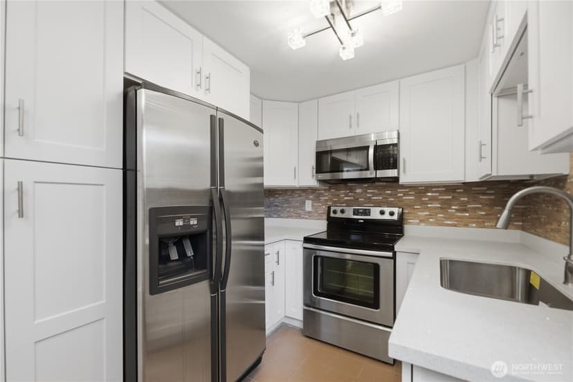 Property photo for 4324 Phinney Avenue N #1, Seattle photo 10