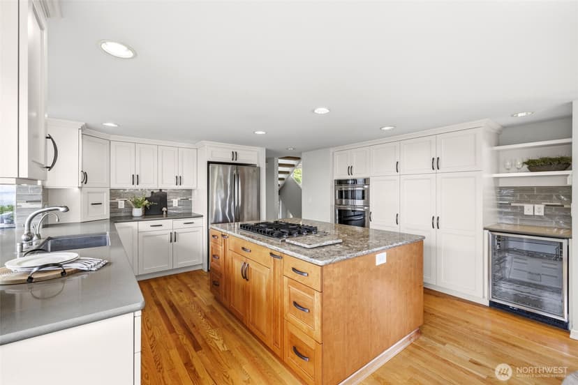 Property photo for 7320 164th Place SW, Edmonds photo 9