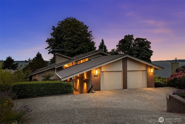 Property photo for 7320 164th Place SW, Edmonds photo 3
