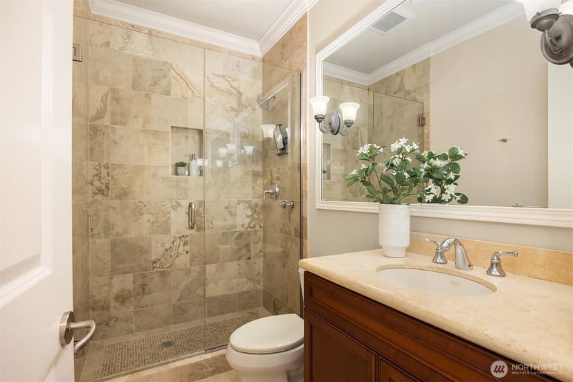 Property photo for 725 Harvard Avenue E, Seattle photo 26