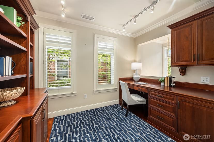 Property photo for 725 Harvard Avenue E, Seattle photo 19