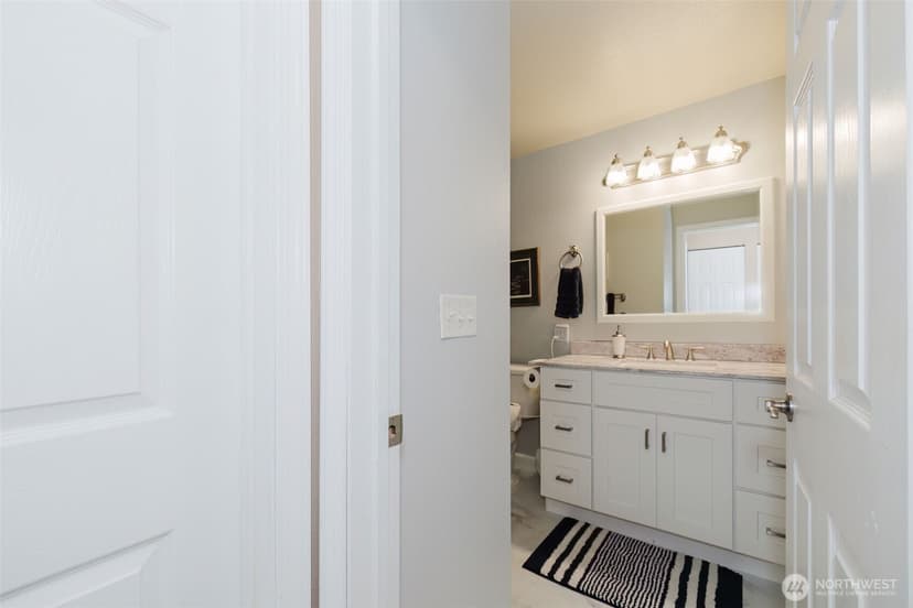Property photo for 2969 SE Mile Hill Drive #E2, Port Orchard photo 19