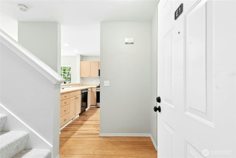 Property photo for 601 12th Avenue NW #E1, Issaquah photo 34