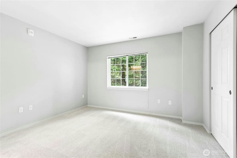 Property photo for 601 12th Avenue NW #E1, Issaquah photo 29