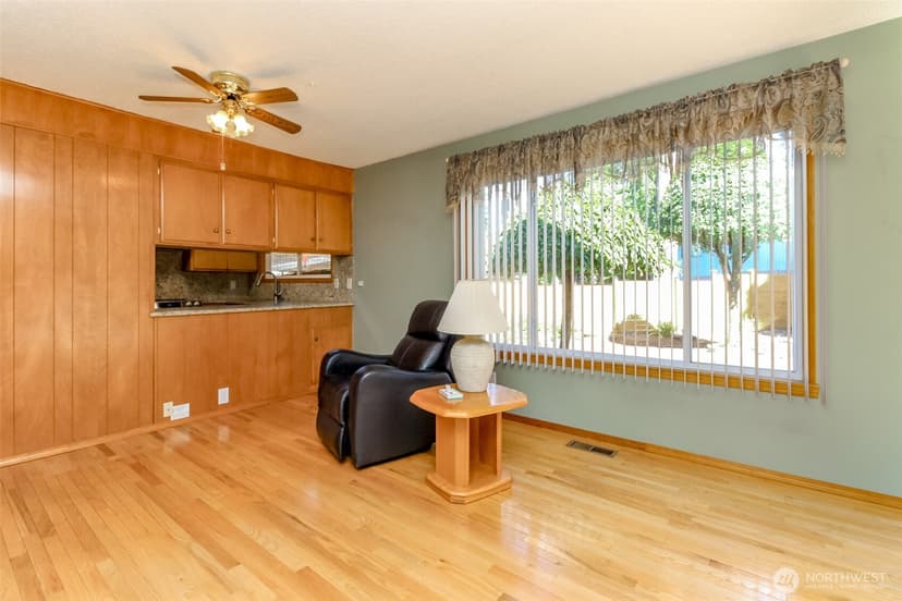 Property photo for 30208 27th Avenue S, Federal Way photo 13