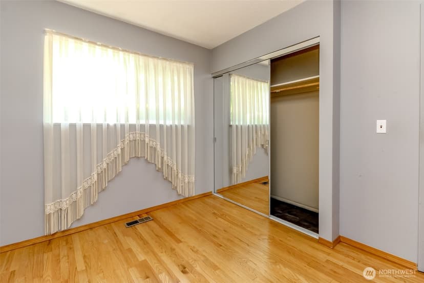 Property photo for 30208 27th Avenue S, Federal Way photo 27