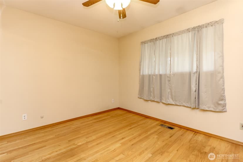 Property photo for 30208 27th Avenue S, Federal Way photo 25
