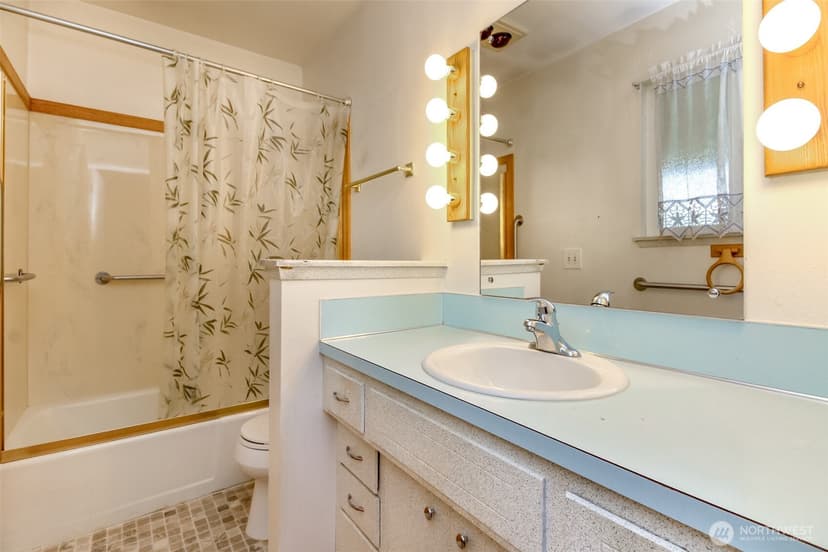 Property photo for 30208 27th Avenue S, Federal Way photo 22