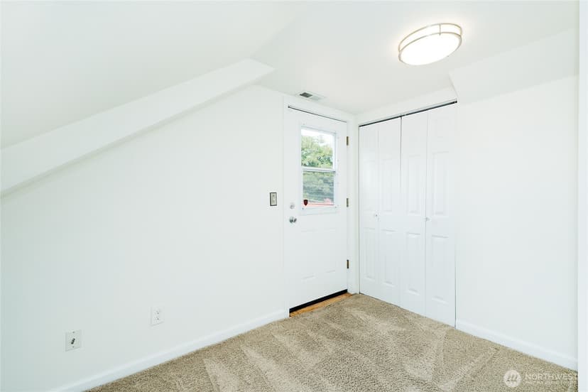 Property photo for 702 N Mullen Street, Tacoma photo 23