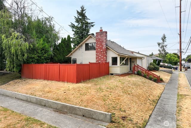 Property photo for 702 N Mullen Street, Tacoma photo 3