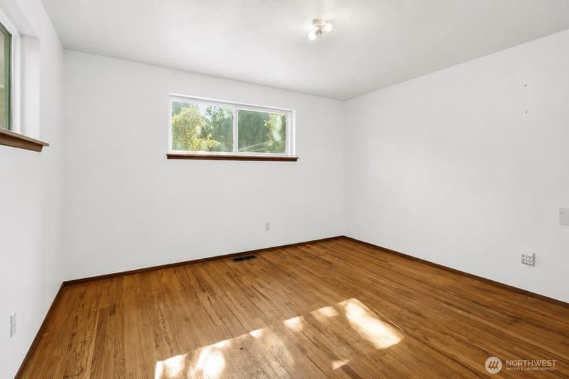 Property photo for 10406 55th Avenue S, Seattle photo 13