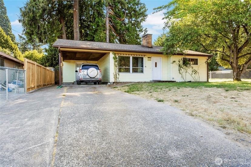 Property photo for 10406 55th Avenue S, Seattle photo 29