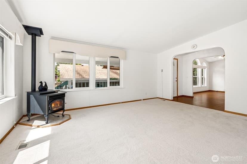Property photo for 592 NE Saturn Lane, Bremerton photo 22