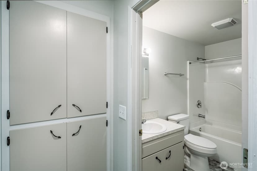 Property photo for 703 Broadway Street, Arlington photo 23