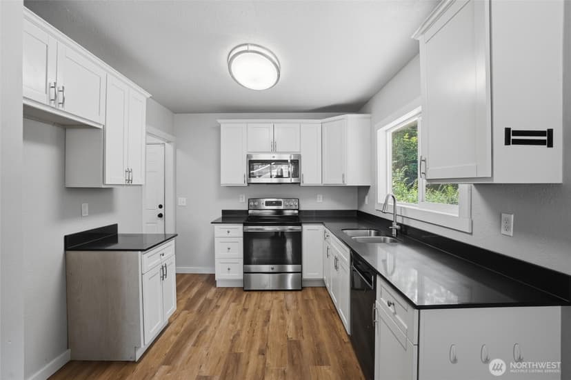 Property photo for 1041 Mitchell Avenue, Port Orchard photo 9