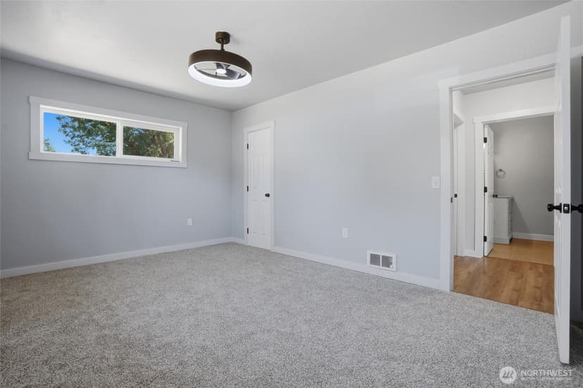 Property photo for 1041 Mitchell Avenue, Port Orchard photo 13