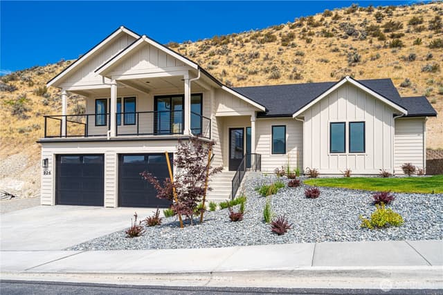 Property photo for 926 Long Drive, Chelan