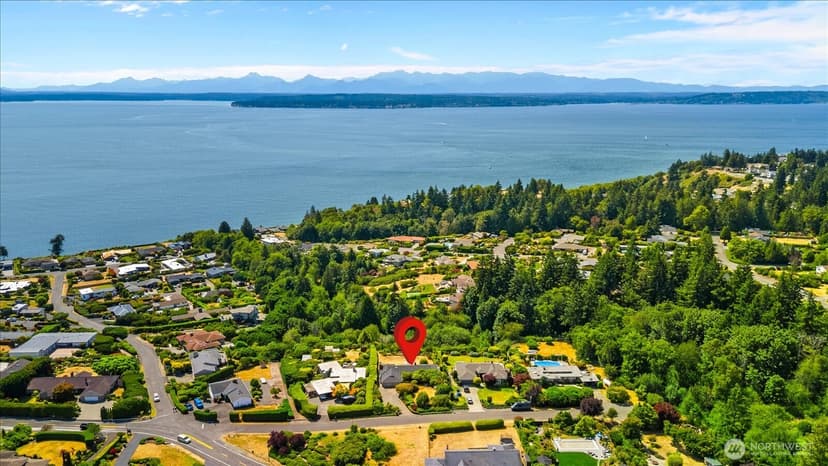 Property photo for 18241 14th Avenue NW, Shoreline photo 38