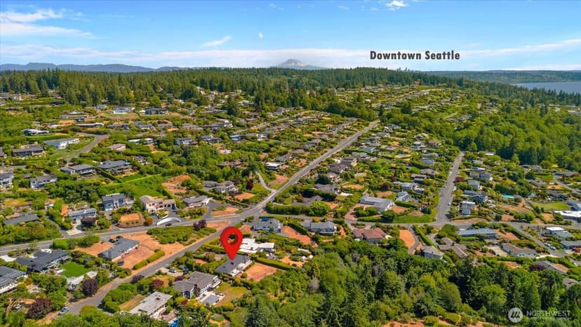 Property photo for 18241 14th Avenue NW, Shoreline photo 39