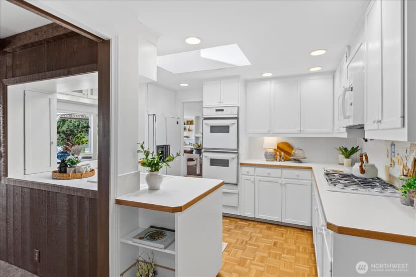 Property photo for 18241 14th Avenue NW, Shoreline photo 13