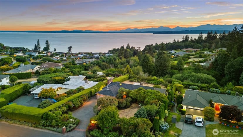 Property photo for 18241 14th Avenue NW, Shoreline photo 34