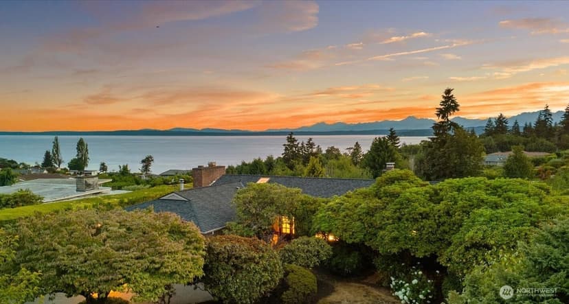 Property photo for 18241 14th Avenue NW, Shoreline photo 2