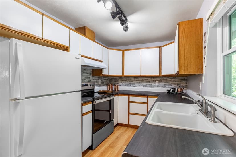 Property photo for 504 SW Marion Dr, Port Orchard photo 8