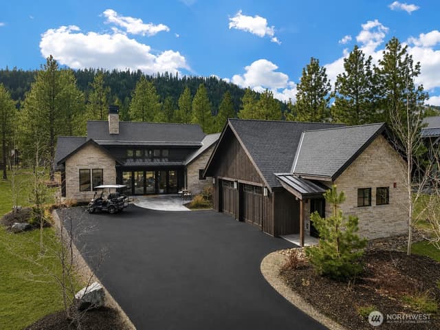 Property photo for 360 Gold Leaf Lane, Cle Elum photo 2