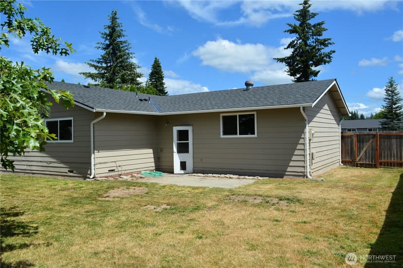 Property photo for 12518 42nd Avenue NE, Marysville photo 3