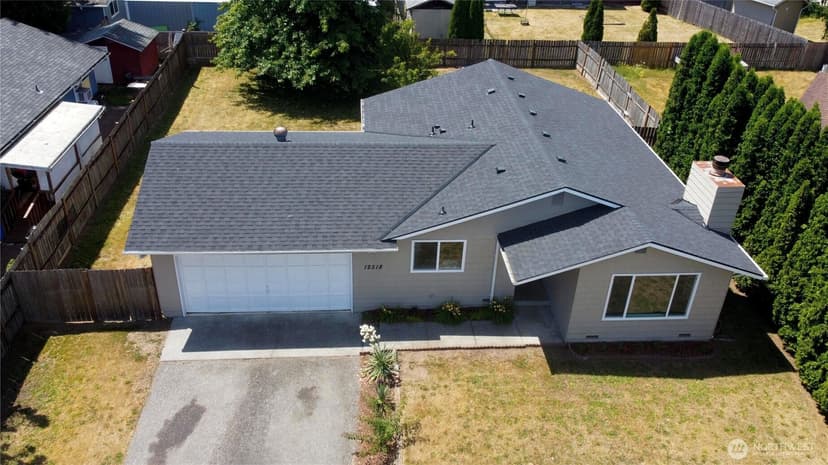 Property photo for 12518 42nd Avenue NE, Marysville photo 2