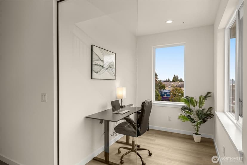 Property photo for 4514 A Corliss Avenue N, Seattle photo 15