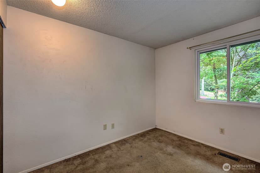 Property photo for 5927 147 Street SW, Edmonds photo 21