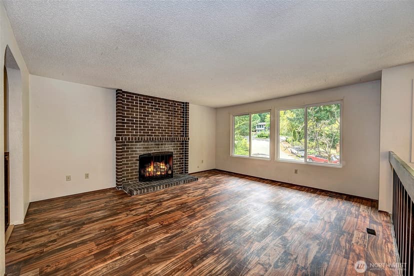 Property photo for 5927 147 Street SW, Edmonds photo 9