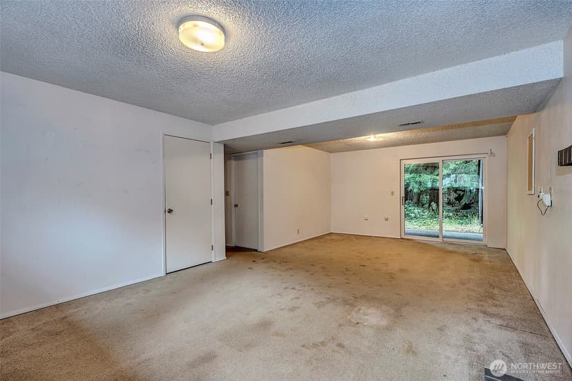 Property photo for 5927 147 Street SW, Edmonds photo 22
