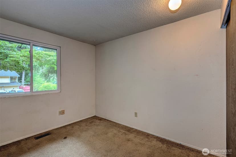 Property photo for 5927 147 Street SW, Edmonds photo 23