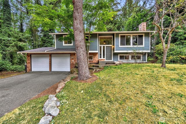 Property photo for 5927 147 Street SW, Edmonds photo 2