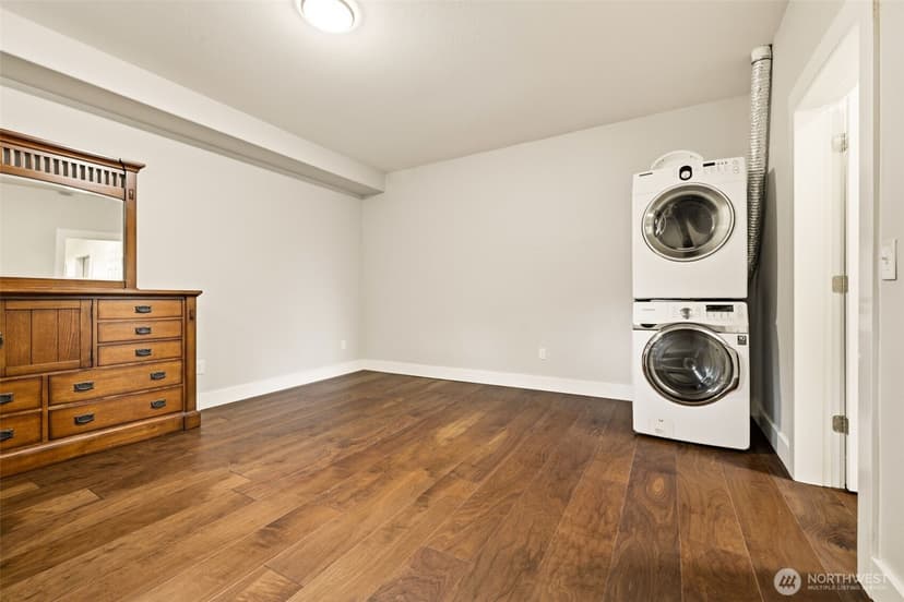 Property photo for 6718 Water Street NE, Tacoma photo 30