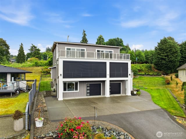 Property photo for 6718 Water Street NE, Tacoma photo 3