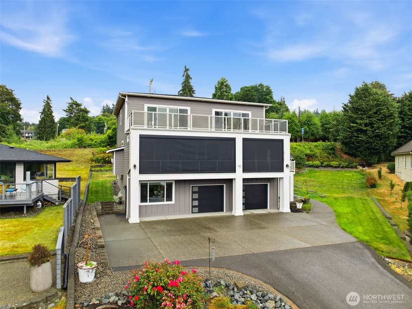 Property photo for 6718 Water Street NE, Tacoma photo 3