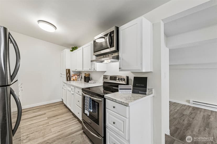 Property photo for 13039 24th Avenue S, Seattle photo 14