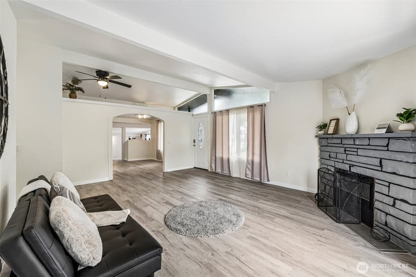 Property photo for 13039 24th Avenue S, Seattle photo 6