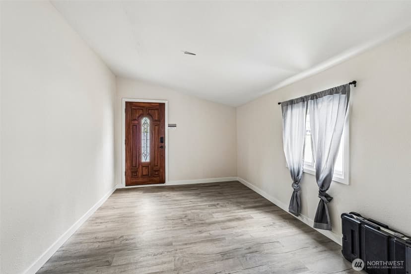Property photo for 13039 24th Avenue S, Seattle photo 29
