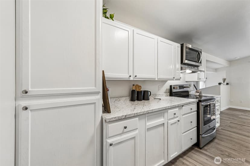 Property photo for 13039 24th Avenue S, Seattle photo 16