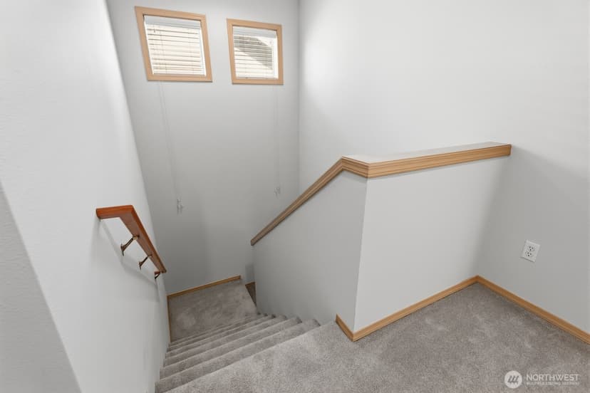 Property photo for 7021 Carmichael Avenue SE, Snoqualmie photo 33