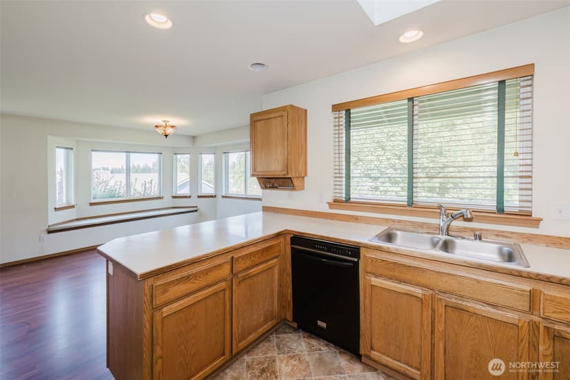 Property photo for 5305 Harbor Ridge Drive, Bremerton photo 17