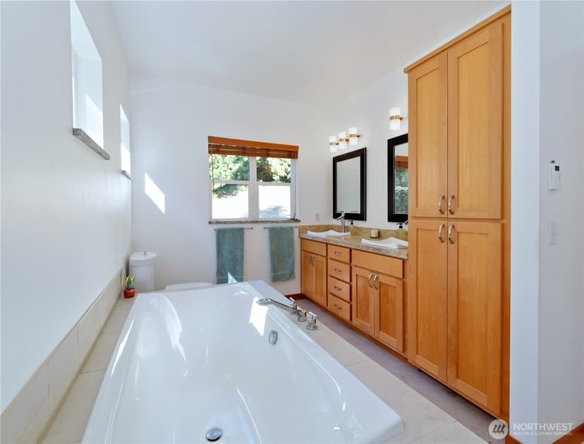 Property photo for 16117 58th Avenue NW, Stanwood photo 14